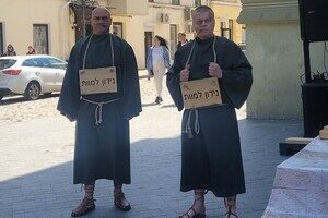 Открытие скульптуры, концерт и Пасхальная реконструкция: в Одессе прошли мероприятия, приуроченные к Пасхе Открытие скульптуры, концерт и Пасхальная реконструкция: в Одессе прошли мероприятия, приуроченные к Пасхе