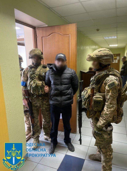 В Одесі іноземці готували російський удар по штабу Сил оборони півдня (фото, відео)