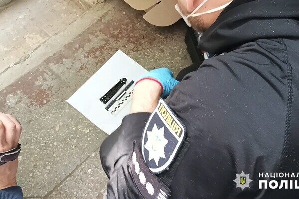 В Одессе мужчина убил 16-летнего мальчика, так как тот не дал ему закурить В Одессе мужчина убил 16-летнего мальчика, так как тот не дал ему закурить