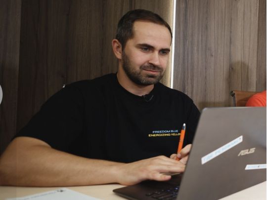 Прикордонники затримали і передали в ТЦК головреда «Економічної правди» Дмитра Дєнкова: чим закінчився скандал