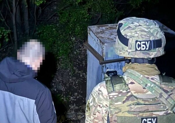 Агент ФСБ "охотился" на релейные шкафы Укрзализныци и корректировал удары по Одессе Агент ФСБ "охотился" на релейные шкафы Укрзализныци и корректировал удары по Одессе