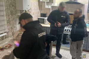 Собирали поборы с населения: в Одесской области задержали "смотрящего" за Рени и участника его банды