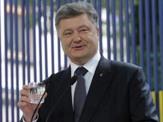 Порошенко вимагає зупинити транзит російської нафти, забувши, як з росіянами й Медведчуком привласнив частину нафтопроводу, — Олещук