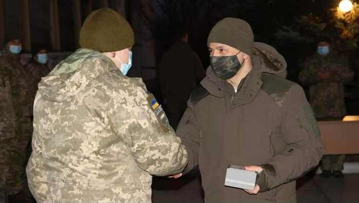 «Вважають недостатньо героїчною»: родина полеглої бойової медикині, яка врятувала шістьох побратимів, бореться за визнання її подвигу