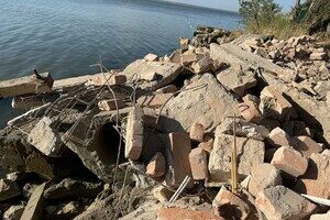 В Одесской области мусор после обстрела школы сбросили вблизи Аккерманской крепости В Одесской области мусор после обстрела школы сбросили вблизи Аккерманской крепости