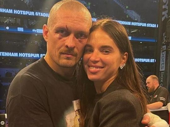 Усик втратив дружину після бою на «Уемблі», та у відповідь написала чоловікові послання (фото, відео)