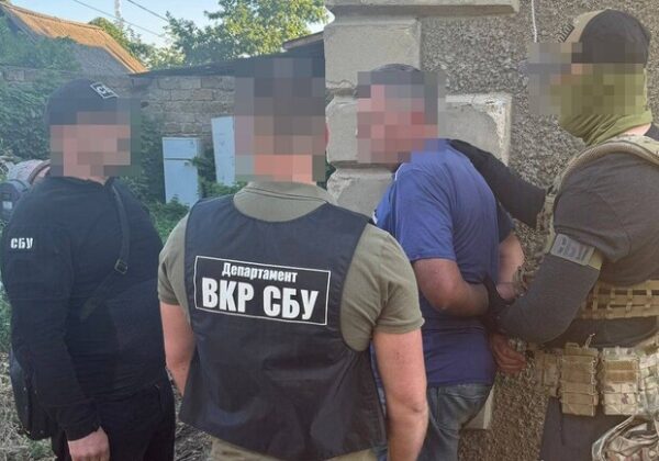 Корректировали удары по военным: в Одессе разоблачили российских агентов