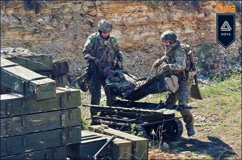 «Можна зі Львова керувати наземним дроном, який знаходиться на фронті», — засновник Школи роботизованих наземних комплексів