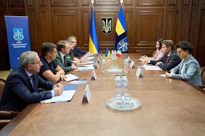 Воєнні злочини рф та майбутня робота Спецтрибуналу — головна тема зустрічі генпрокурора та посла Італії в Україні