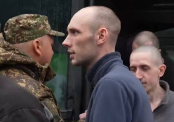 Находился в плену 3,5 года: на Родину вернулся морпех из Одесчины Находился в плену 3,5 года: на Родину вернулся морпех из Одесчины