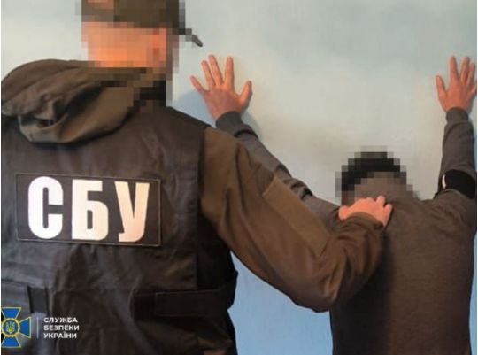 Афера на мільйони: шахраї видавали себе за військових і торгували дронами для ЗСУ