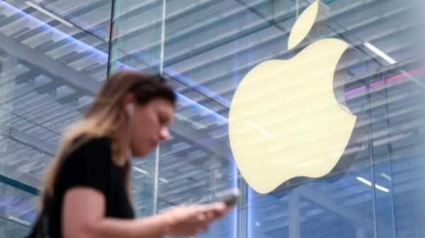 Apple прекращает поддержку приложений для отслеживания иммиграционных служб США Apple прекращает поддержку приложений для отслеживания иммиграционных служб США