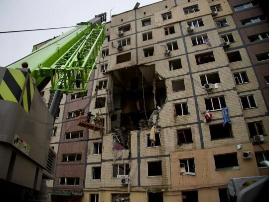 Вночі росіяни атакували нафтогазову та залізничну інфраструктуру України: які регіони постраждали найбільше (фото, відео)
