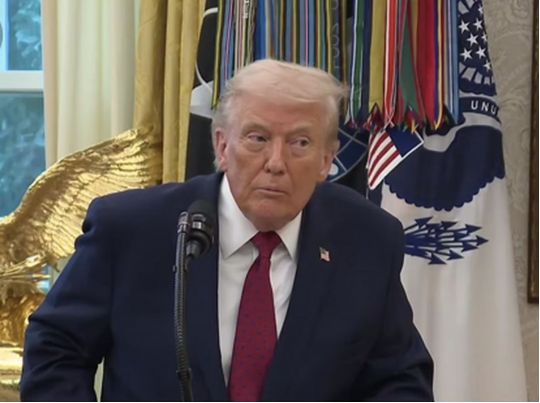 «Він нічого не має, поки я це не схвалю»: Трамп зробив різку заяву перед зустріччю з Зеленським