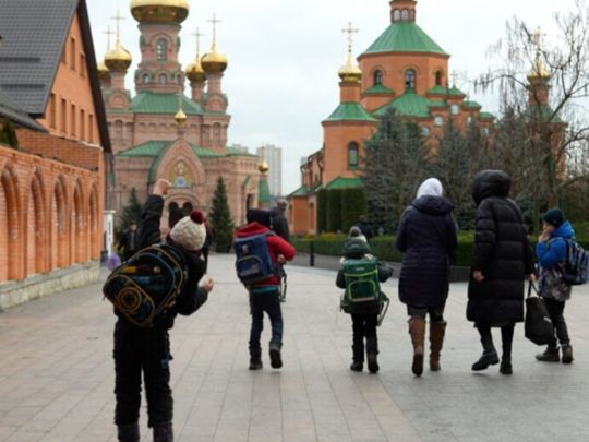 «Русский мир» під прикриттям: у Києві діє підпільна школа з радянськими підручниками та російськими піснями
