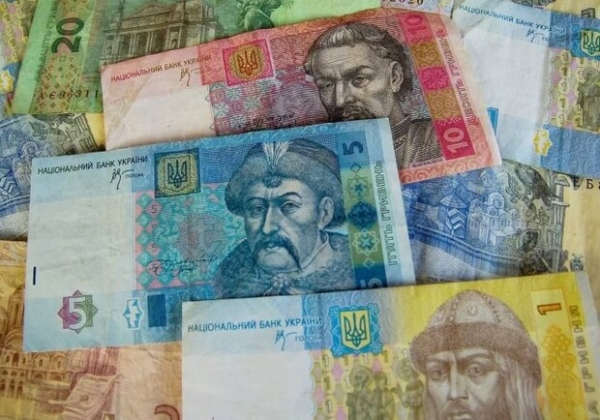 В Украине со 2 марта не будут принимать бумажные 1–10 гривен: где обменять старые купюры В Украине со 2 марта не будут принимать бумажные 1–10 гривен: где обменять старые купюры