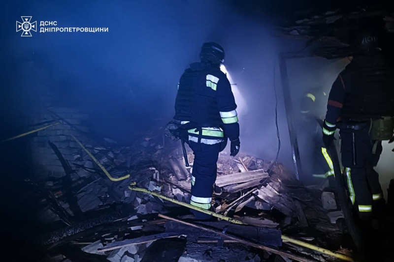 Понад 120 безпілотників та «Іскандер»: що відомо про наслідки нічної атаки на Україну (фото)