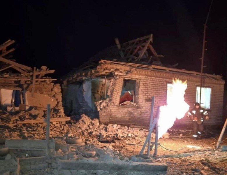 Понад 120 безпілотників та «Іскандер»: що відомо про наслідки нічної атаки на Україну (фото)