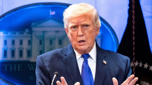 Трамп повышает глобальные тарифы до 15% на фоне решения Верховного суда
