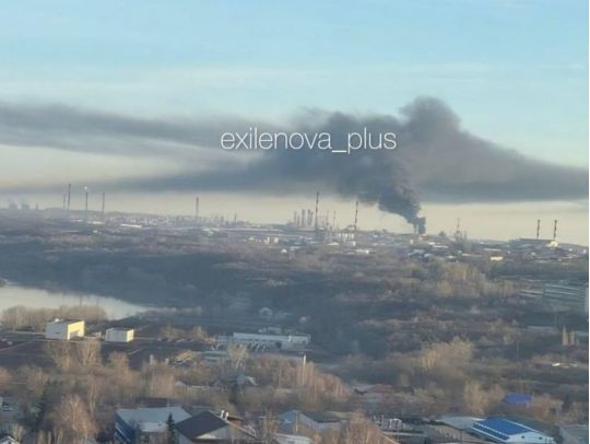 Безпілотники атакували нафтовий гігант в Уфі: вирує пожежа (фото, відео)