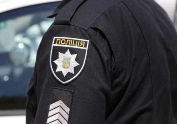 В Одессе вооруженный мужчина травмировал ребенка В Одессе вооруженный мужчина травмировал ребенка