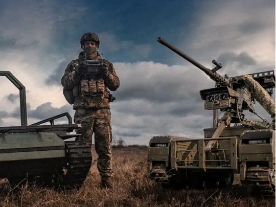 Окупанти у шоці: Україна відправляє машини на поле бою замість солдатів