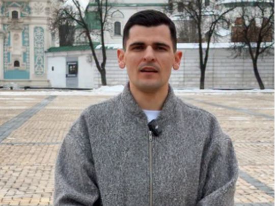 Сльози і операційна: український блогер вразив кадрами з імплантом у шиї