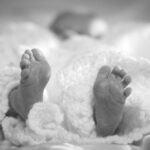 На Одесчине в пакете в шкафу обнаружили тело новорожденного ребенка