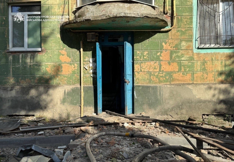 П'ятнадцять людей поранено у Дніпрі внаслідок атаки росіян (фото, відео)